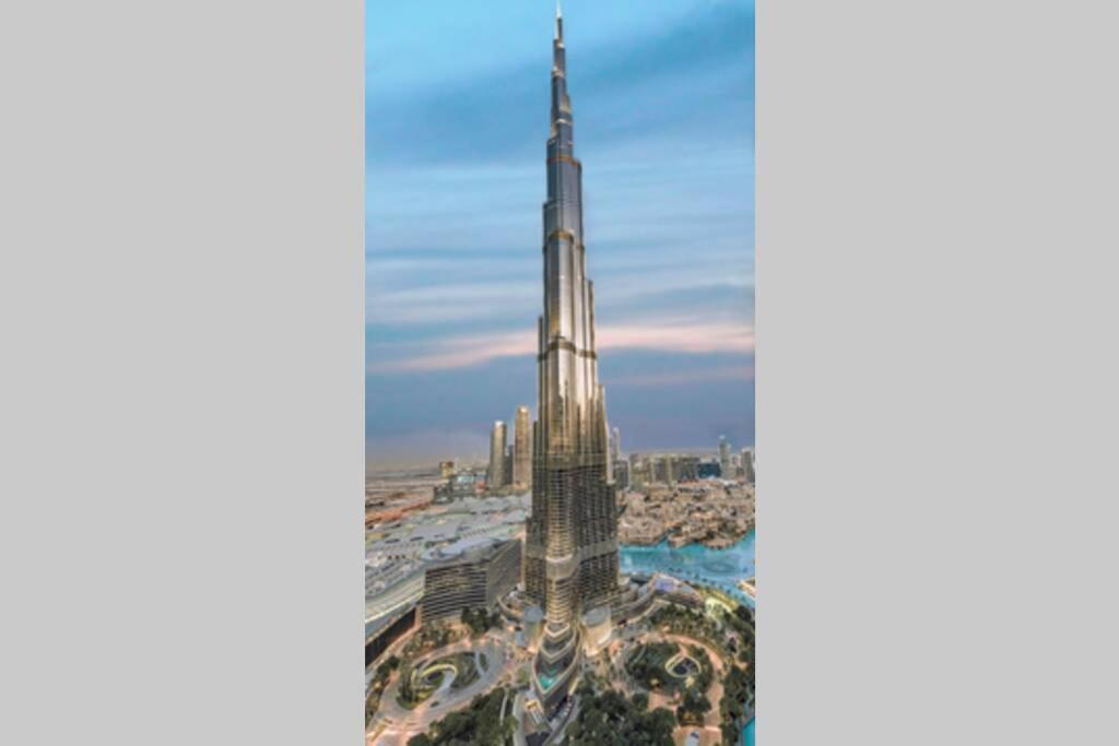 Апартаменты First Class 2Br With Full Burj Khalifa And Fountain View Дубай Экстерьер фото
